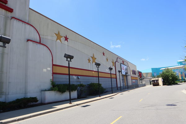 AMC Star Great Lakes Crossing 25 - June 16 2022 Photo (newer photo)